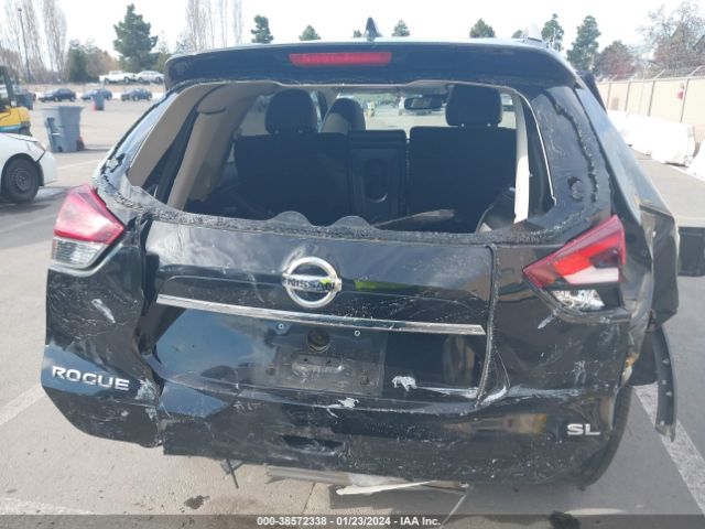 Photo 5 VIN: JN8AT2MT0JW470351 - NISSAN ROGUE 