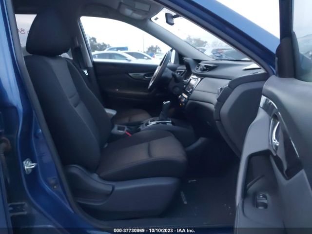 Photo 4 VIN: JN8AT2MT0JW490261 - NISSAN ROGUE 