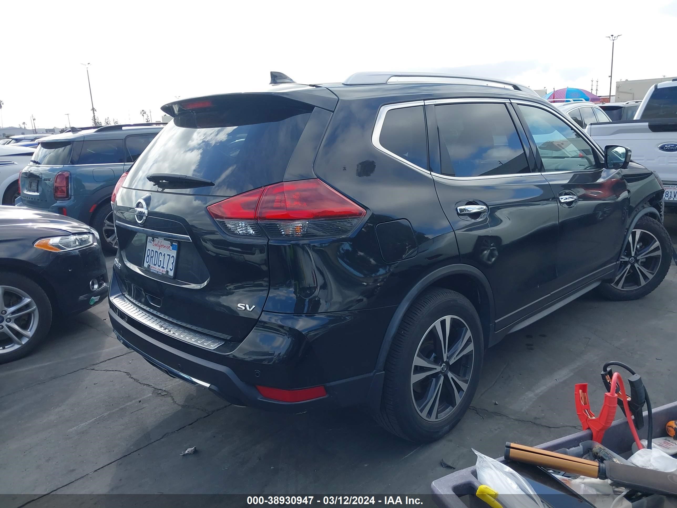 Photo 3 VIN: JN8AT2MT0KW262763 - NISSAN ROGUE 