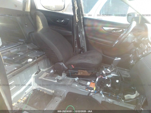 Photo 5 VIN: JN8AT2MT1HW133844 - NISSAN ROGUE 