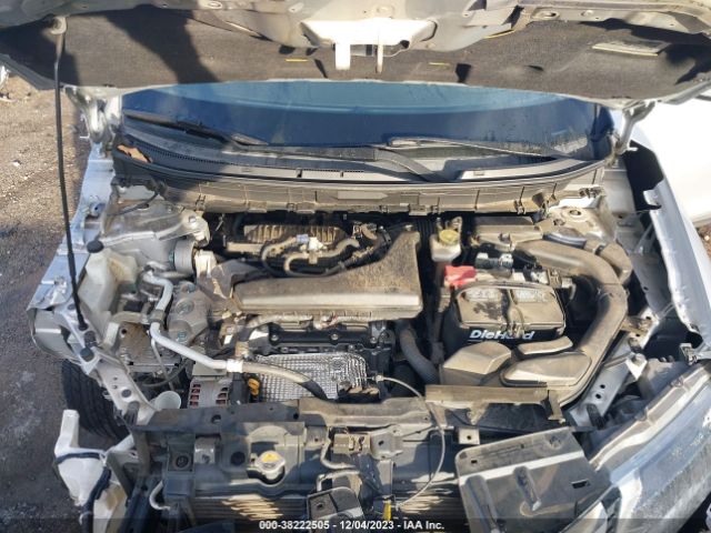 Photo 9 VIN: JN8AT2MT1HW134718 - NISSAN ROGUE 