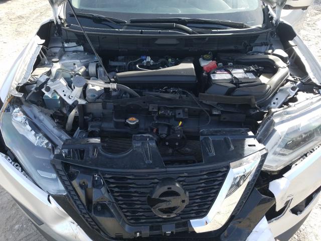 Photo 6 VIN: JN8AT2MT1HW380569 - NISSAN ROGUE 