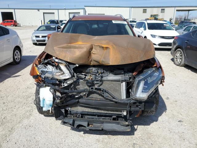 Photo 4 VIN: JN8AT2MT1HW392768 - NISSAN ROGUE 