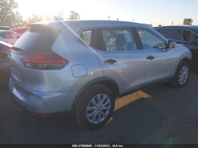 Photo 3 VIN: JN8AT2MT1HW402313 - NISSAN ROGUE 