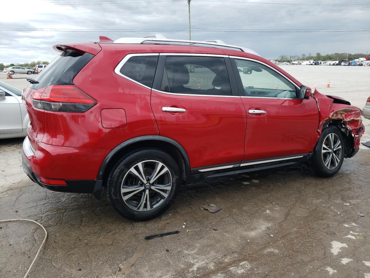 Photo 2 VIN: JN8AT2MT1HW405650 - NISSAN ROGUE 