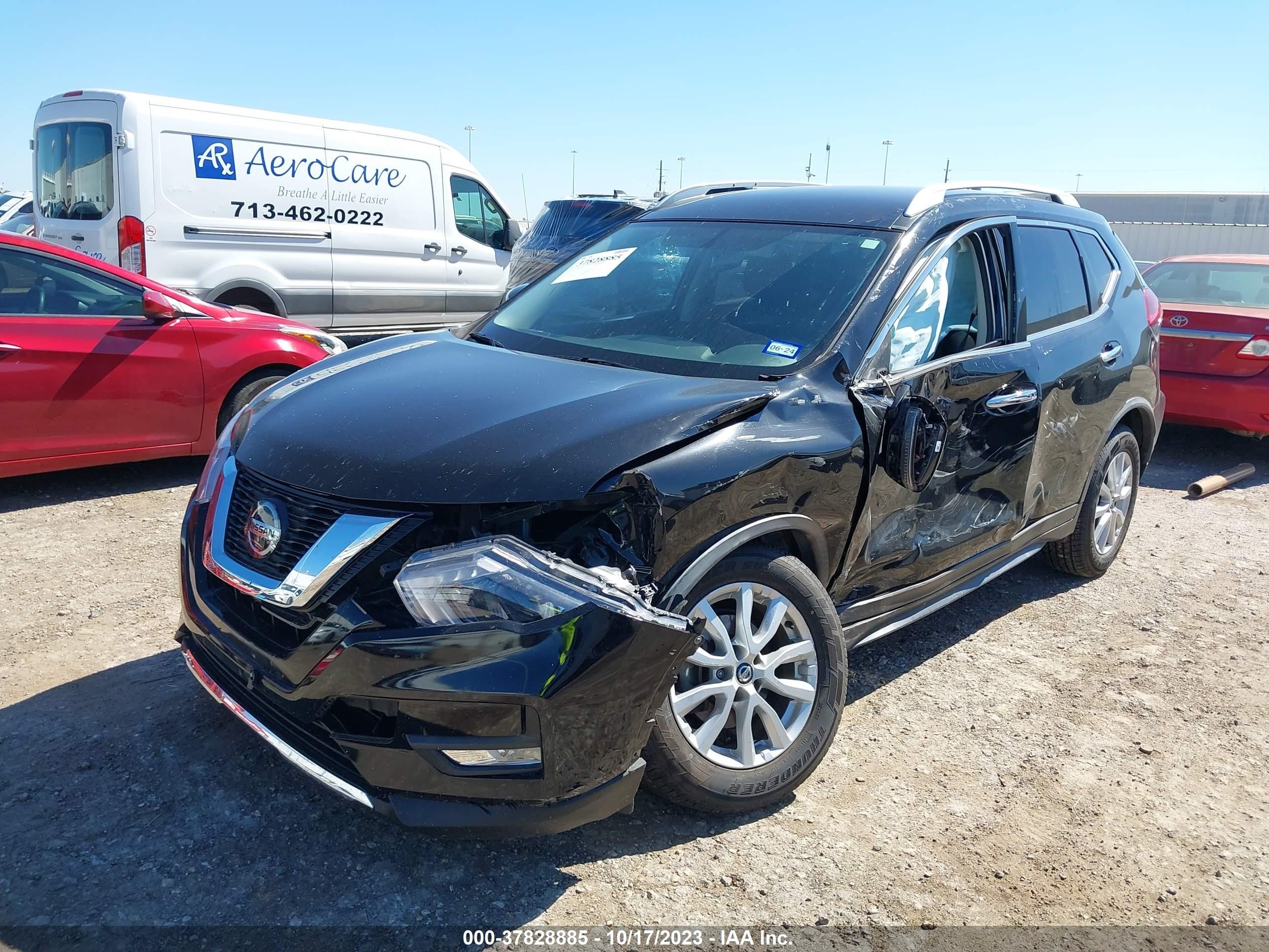 Photo 1 VIN: JN8AT2MT1JW451615 - NISSAN ROGUE 