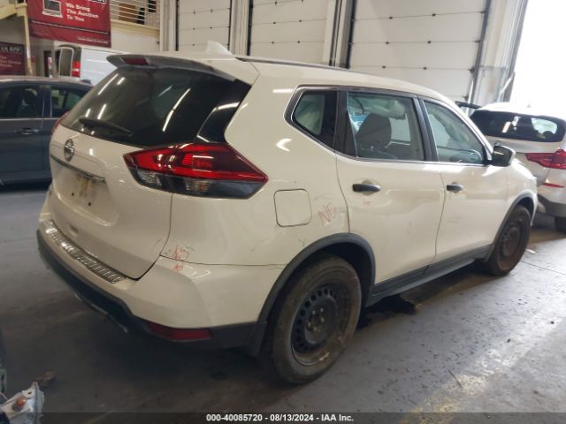 Photo 3 VIN: JN8AT2MT1JW461027 - NISSAN ROGUE 