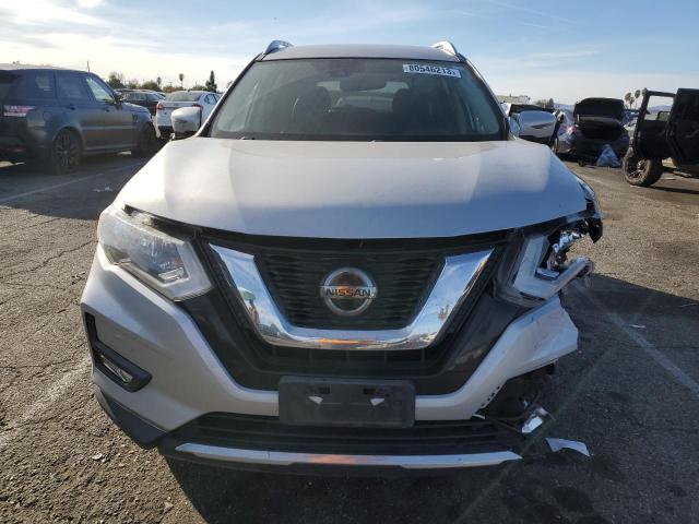 Photo 4 VIN: JN8AT2MT1JW464381 - NISSAN ROGUE 