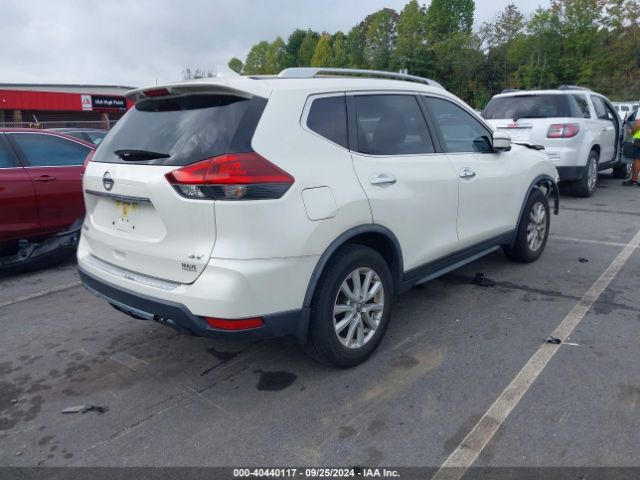 Photo 3 VIN: JN8AT2MT1JW469080 - NISSAN ROGUE 