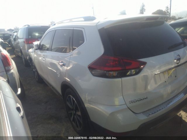 Photo 2 VIN: JN8AT2MT1JW470472 - NISSAN ROGUE 