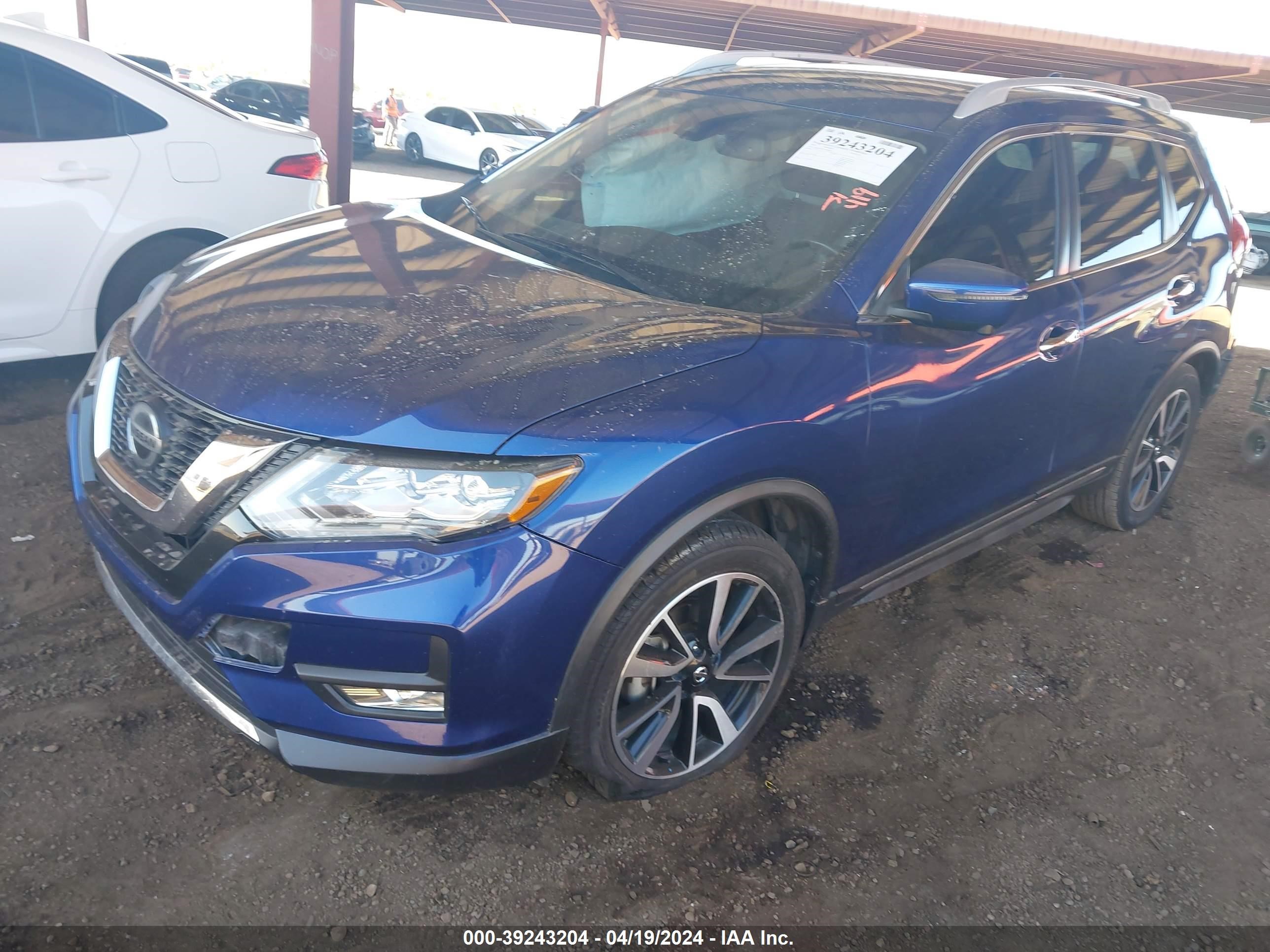 Photo 1 VIN: JN8AT2MT1JW486638 - NISSAN ROGUE 