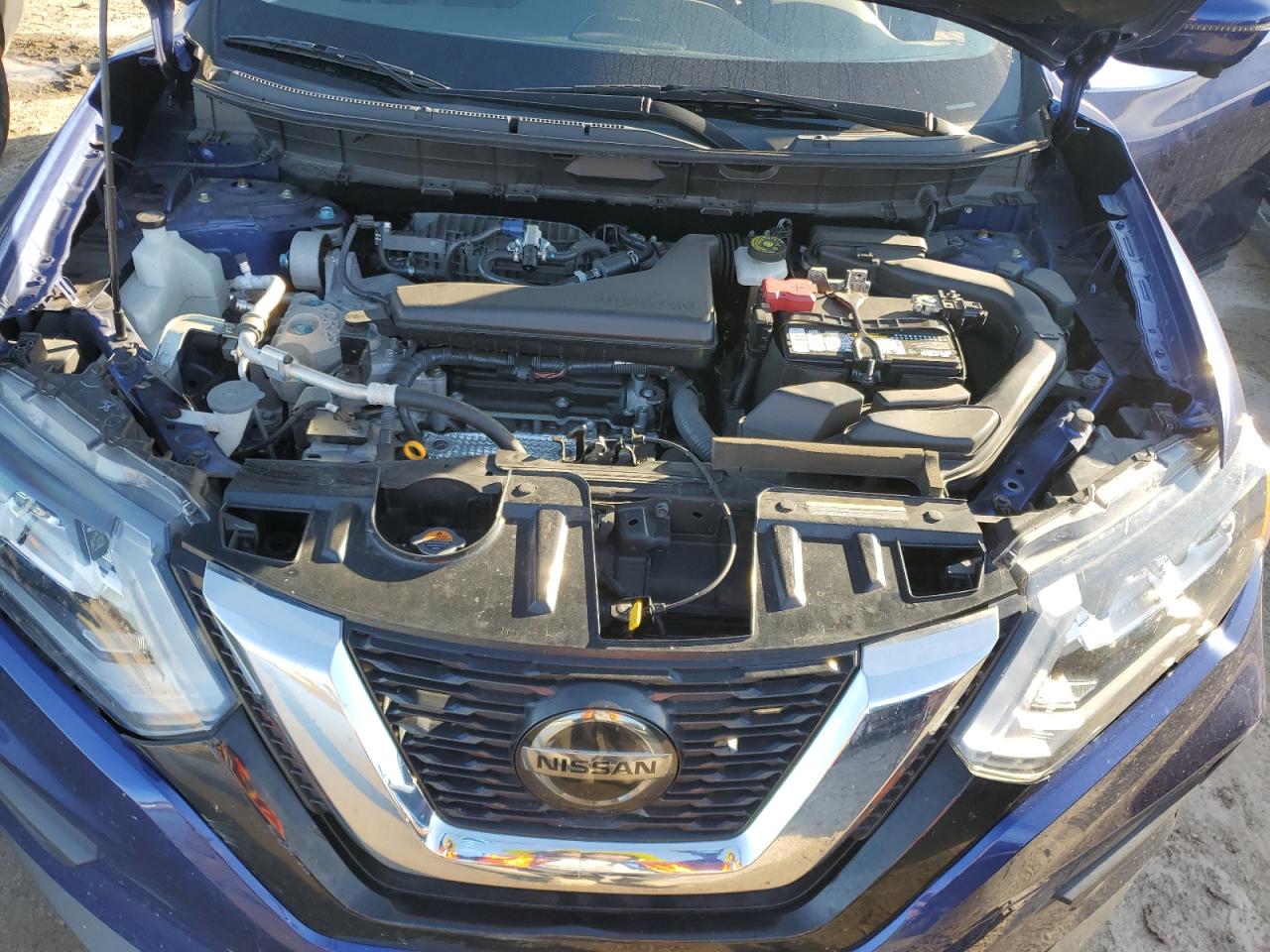 Photo 11 VIN: JN8AT2MT1JW488504 - NISSAN ROGUE 