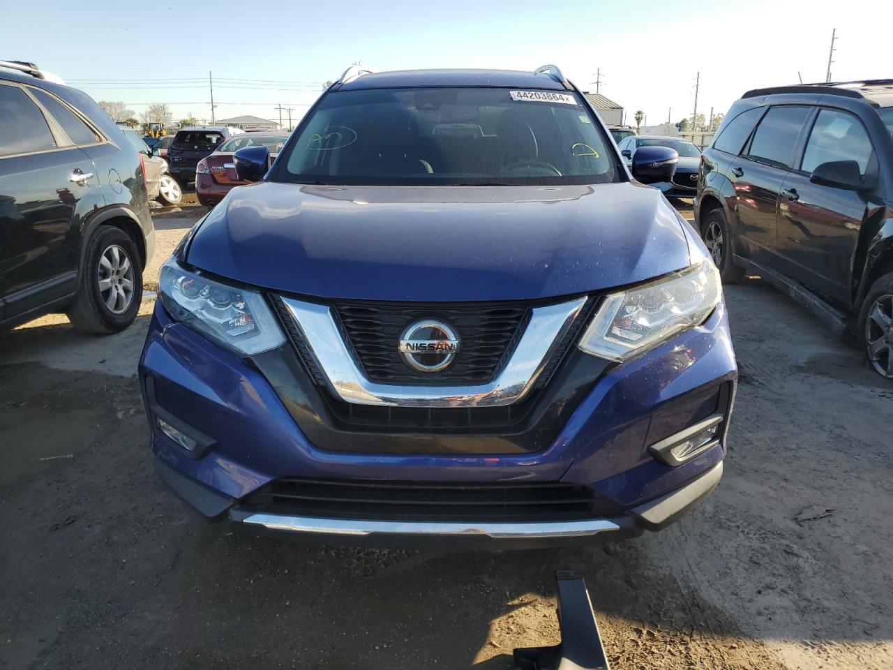 Photo 4 VIN: JN8AT2MT1JW488504 - NISSAN ROGUE 