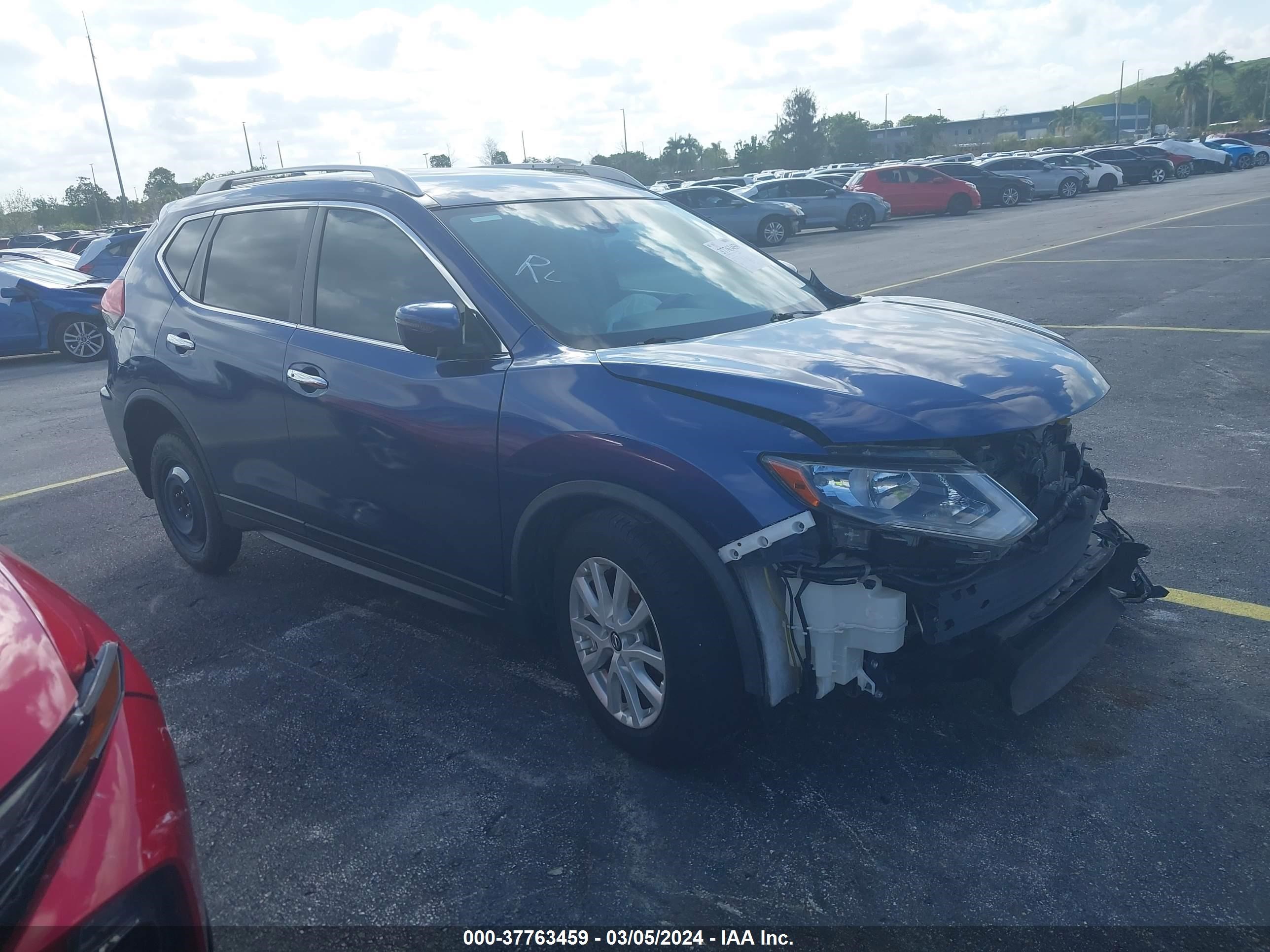 Photo 1 VIN: JN8AT2MT1KW261282 - NISSAN ROGUE 