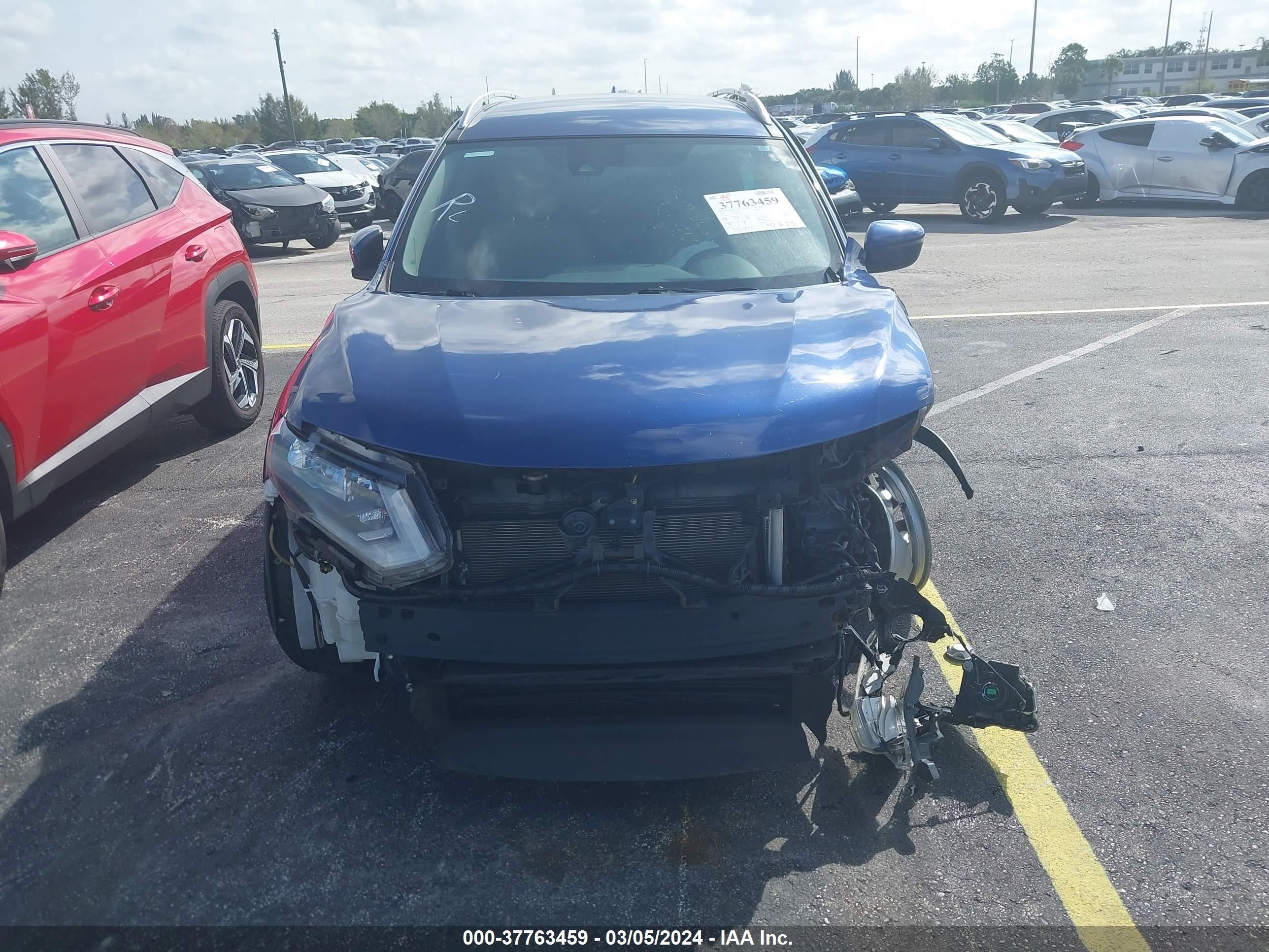 Photo 12 VIN: JN8AT2MT1KW261282 - NISSAN ROGUE 