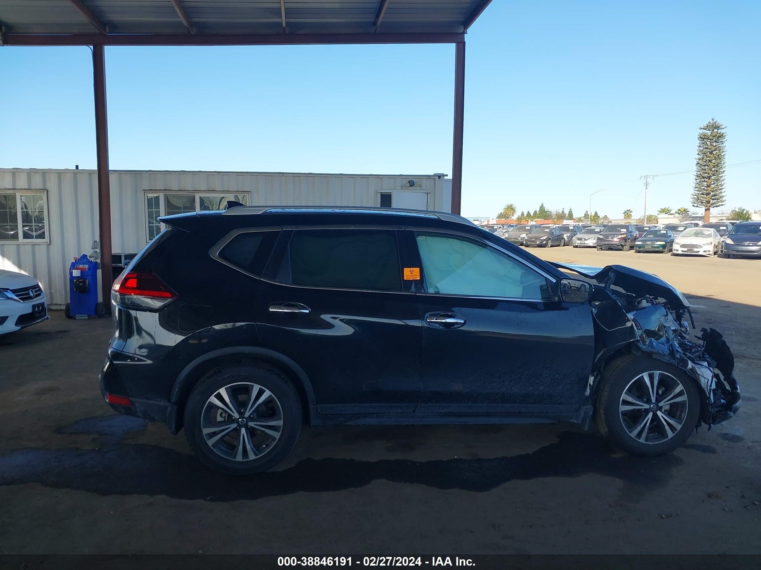 Photo 12 VIN: JN8AT2MT1KW500331 - NISSAN ROGUE 