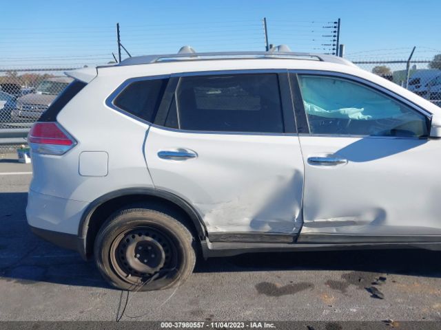 Photo 5 VIN: JN8AT2MT2GW002047 - NISSAN ROGUE 