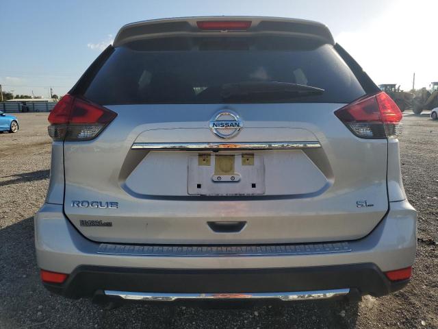 Photo 5 VIN: JN8AT2MT2HW154427 - NISSAN ROGUE 