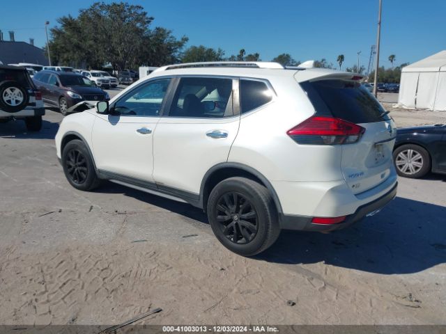 Photo 2 VIN: JN8AT2MT2HW382024 - NISSAN ROGUE 