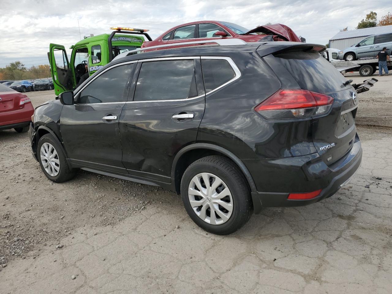 Photo 1 VIN: JN8AT2MT2HW387501 - NISSAN ROGUE 