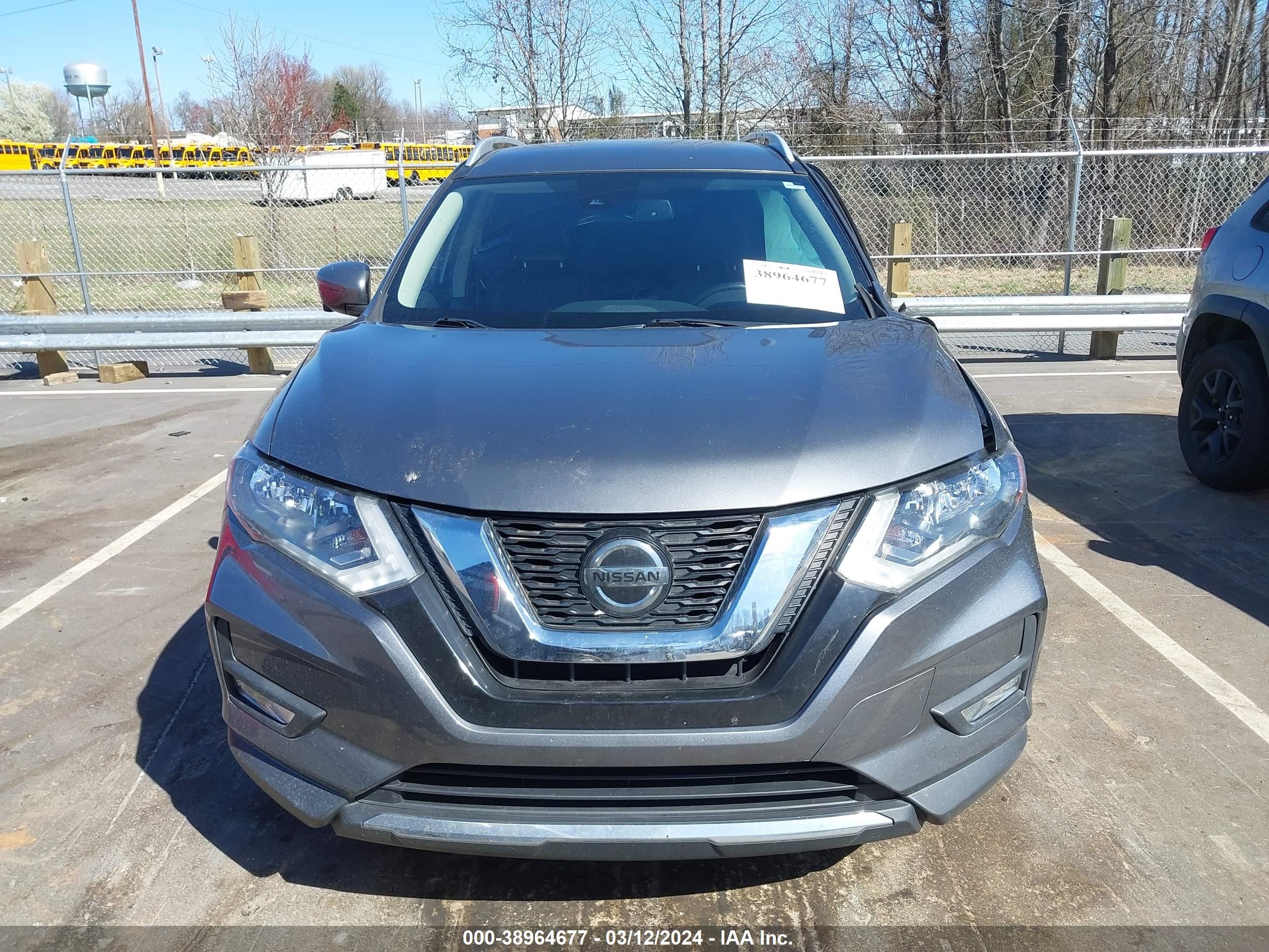 Photo 12 VIN: JN8AT2MT2JW462011 - NISSAN ROGUE 