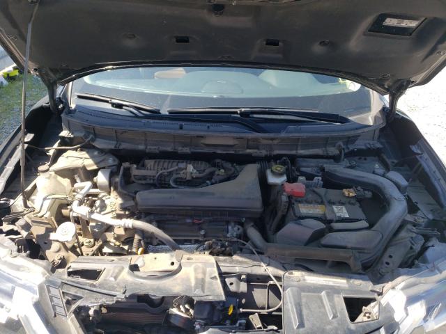 Photo 6 VIN: JN8AT2MT2JW466494 - NISSAN ROGUE 