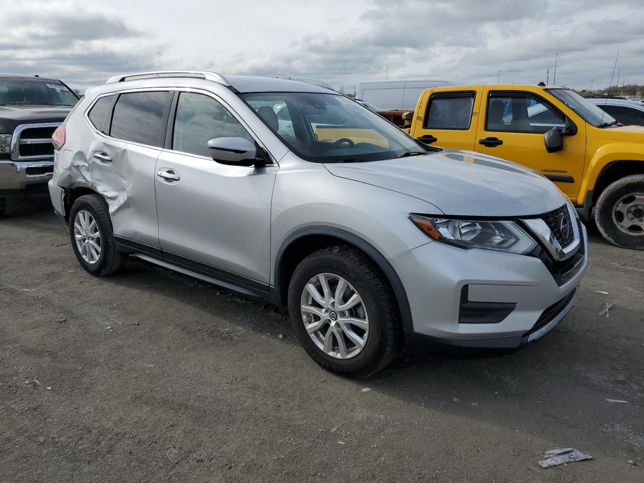 Photo 3 VIN: JN8AT2MT2LW038623 - NISSAN ROGUE 