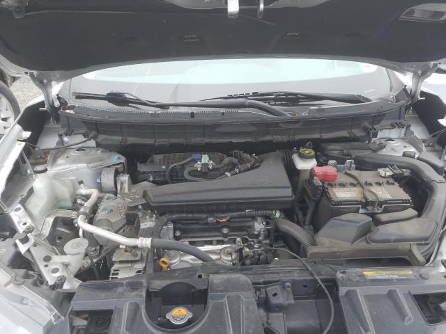 Photo 6 VIN: JN8AT2MT3HW143789 - NISSAN ROGUE 