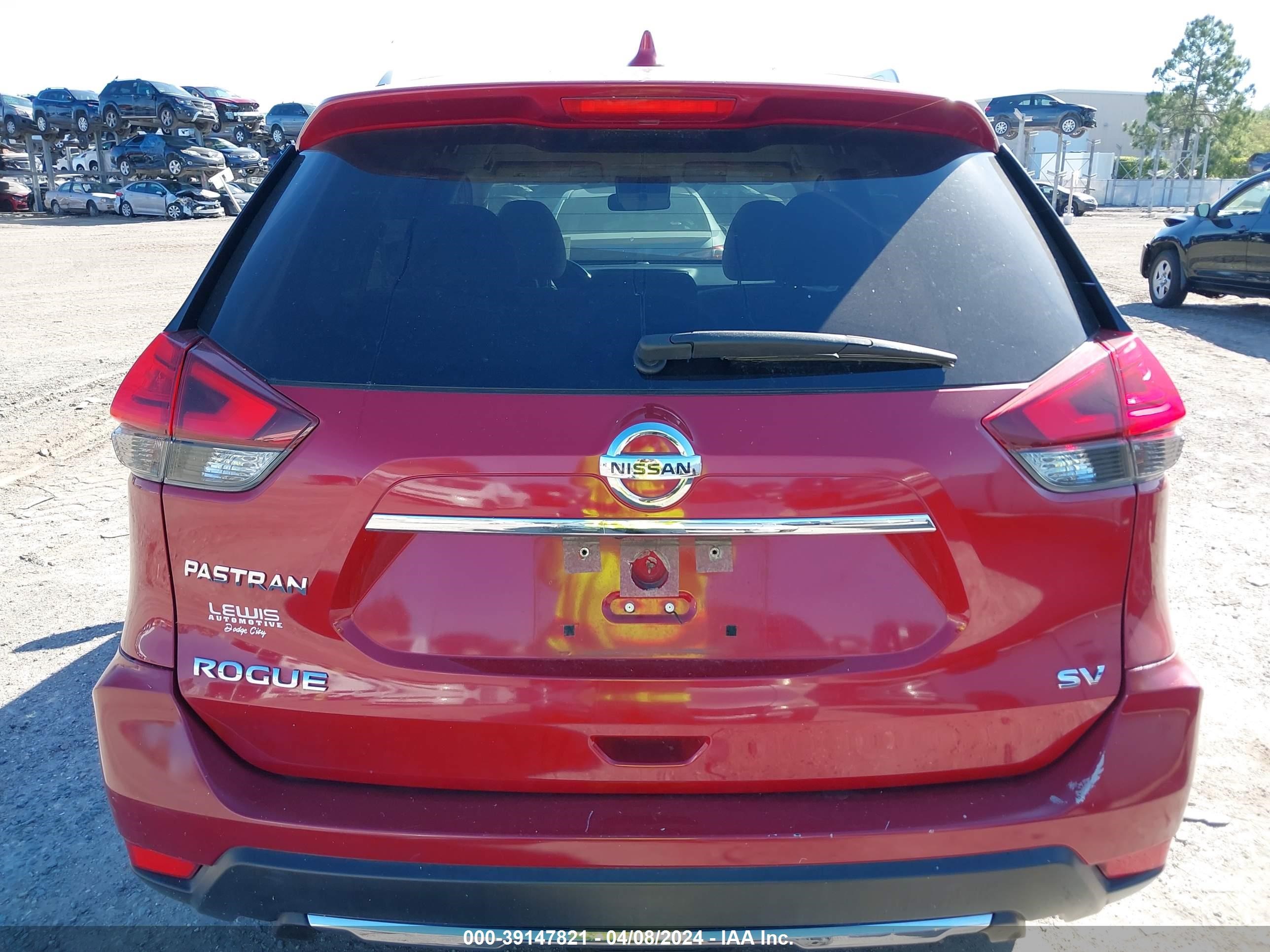 Photo 15 VIN: JN8AT2MT3HW396160 - NISSAN ROGUE 