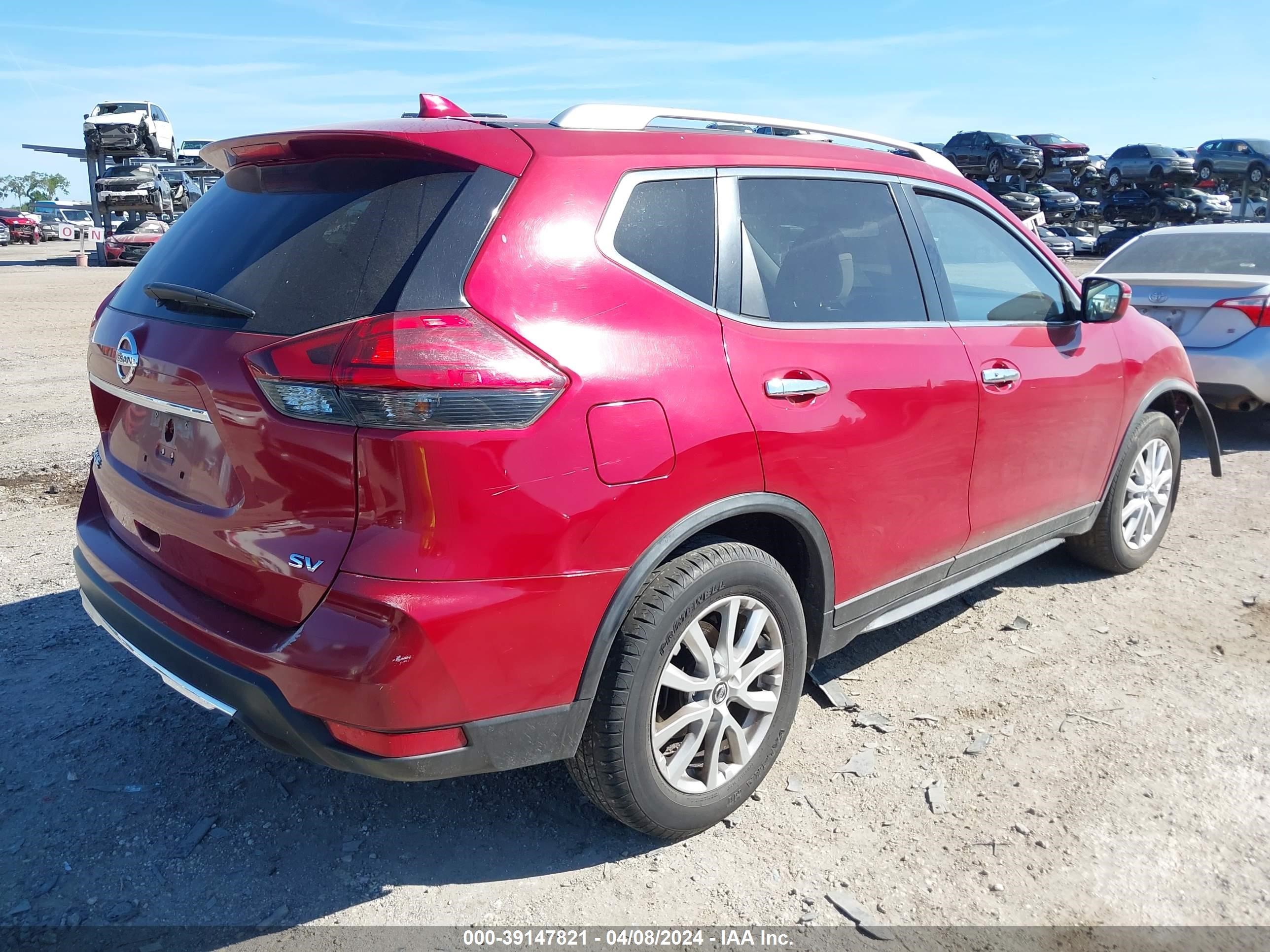 Photo 3 VIN: JN8AT2MT3HW396160 - NISSAN ROGUE 