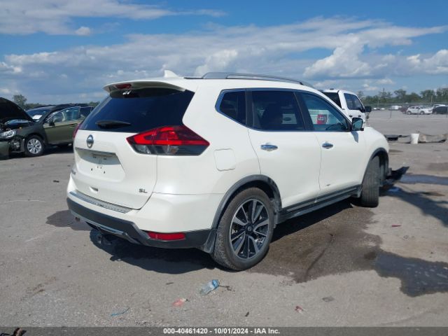 Photo 3 VIN: JN8AT2MT3JW468206 - NISSAN ROGUE 