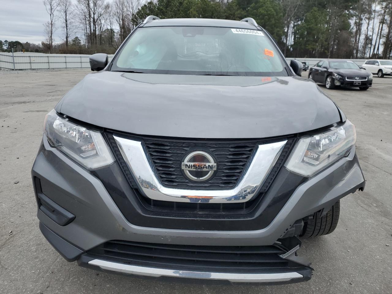 Photo 4 VIN: JN8AT2MT3KW268136 - NISSAN ROGUE 