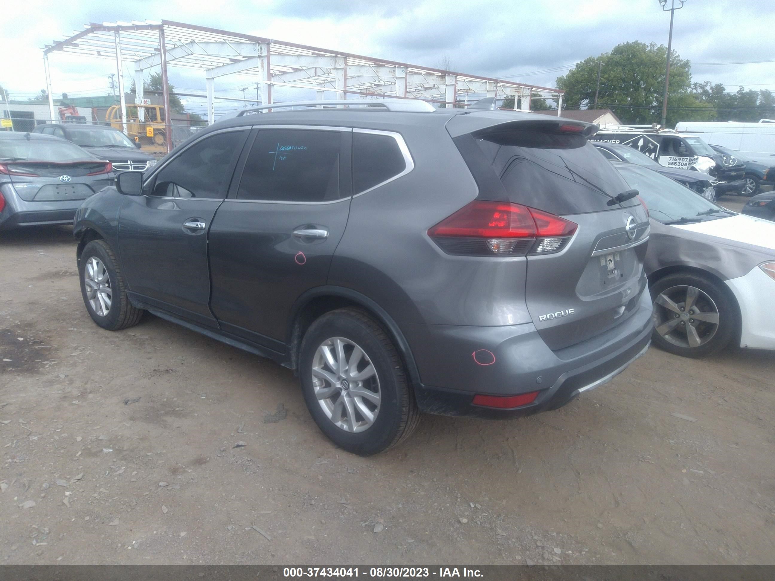 Photo 2 VIN: JN8AT2MT3LW038808 - NISSAN ROGUE 