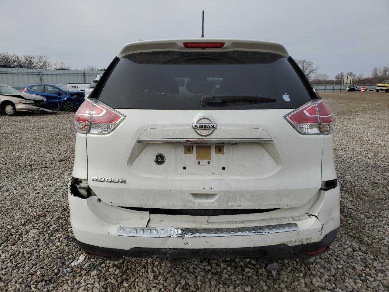 Photo 5 VIN: JN8AT2MT4GW000249 - NISSAN ROGUE 