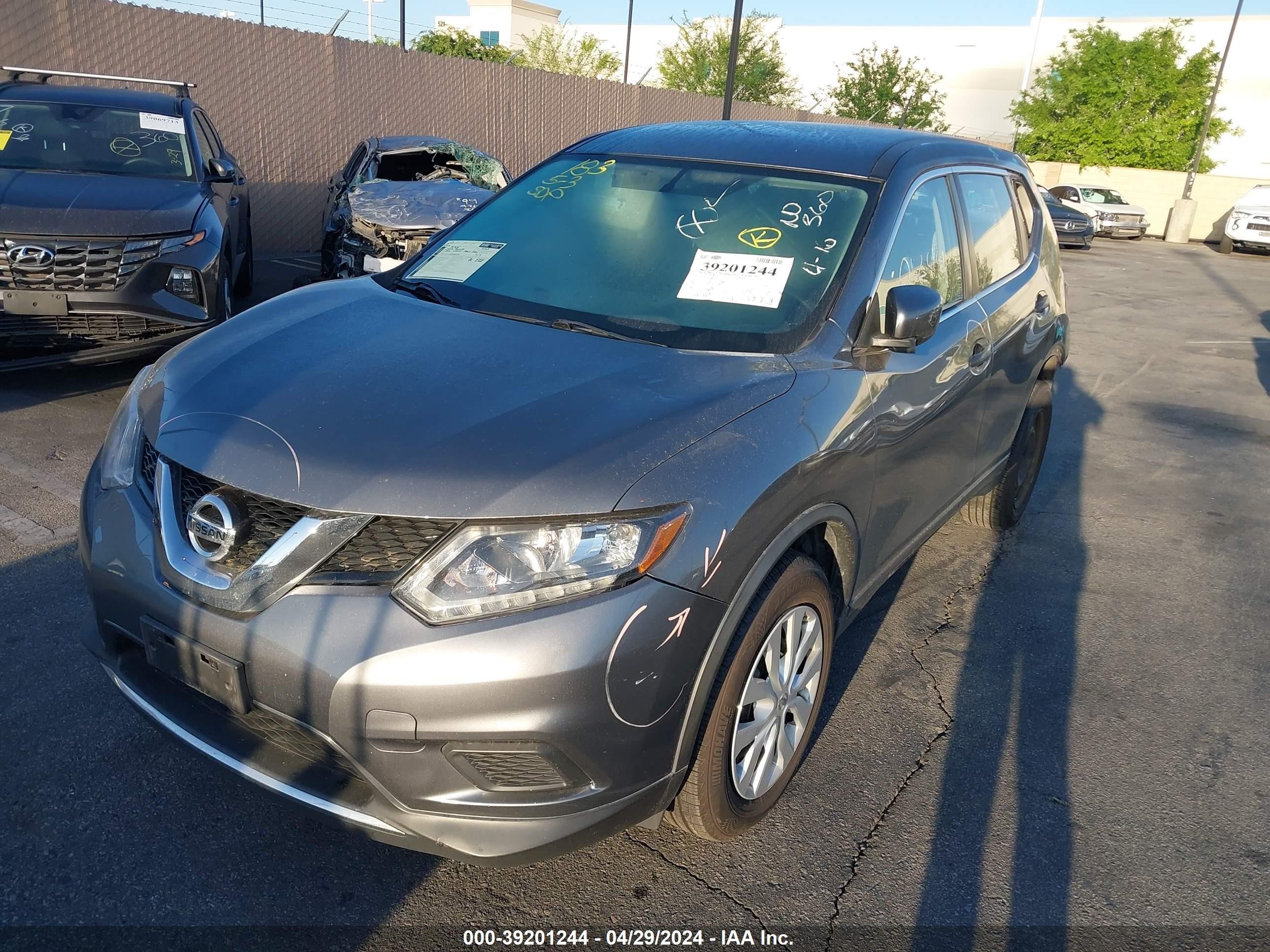 Photo 1 VIN: JN8AT2MT4GW004642 - NISSAN ROGUE 