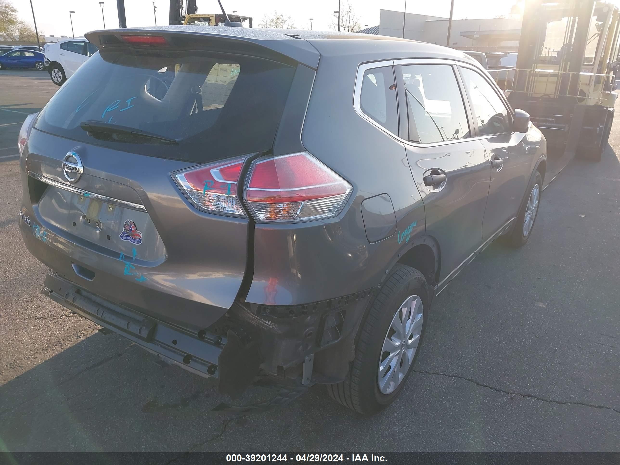 Photo 3 VIN: JN8AT2MT4GW004642 - NISSAN ROGUE 