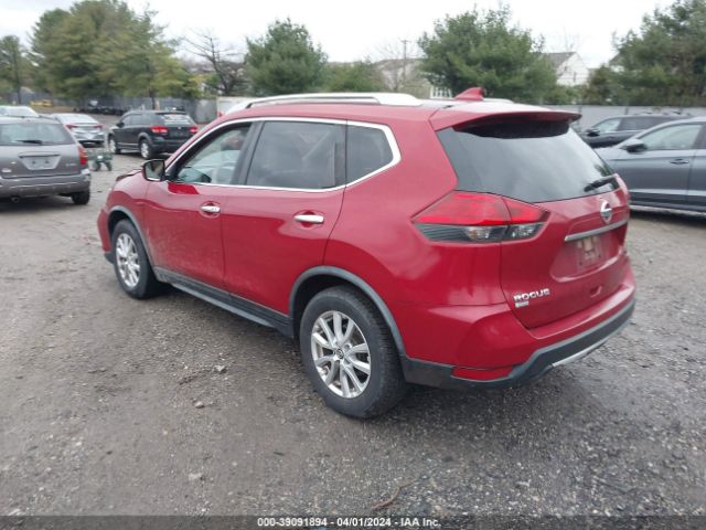 Photo 2 VIN: JN8AT2MT4HW380503 - NISSAN ROGUE 