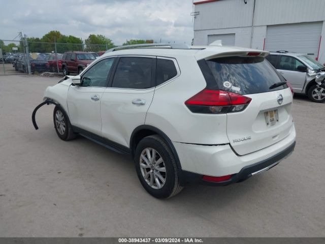 Photo 2 VIN: JN8AT2MT4HW392151 - NISSAN ROGUE 