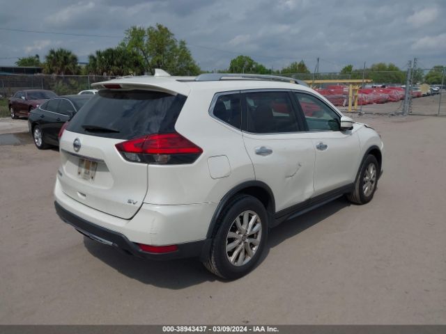 Photo 3 VIN: JN8AT2MT4HW392151 - NISSAN ROGUE 