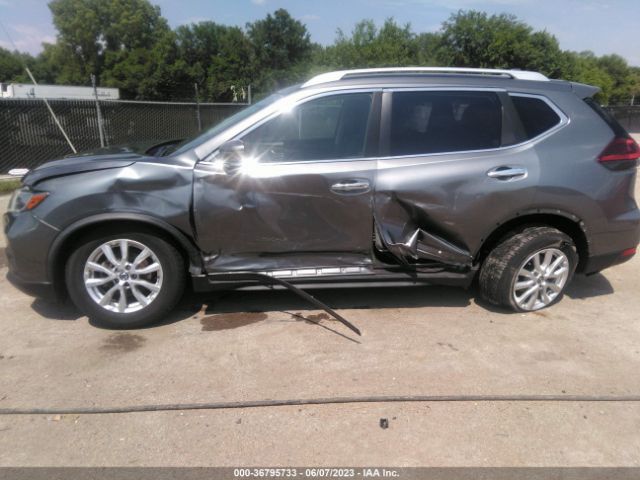 Photo 5 VIN: JN8AT2MT4JW450491 - NISSAN ROGUE 