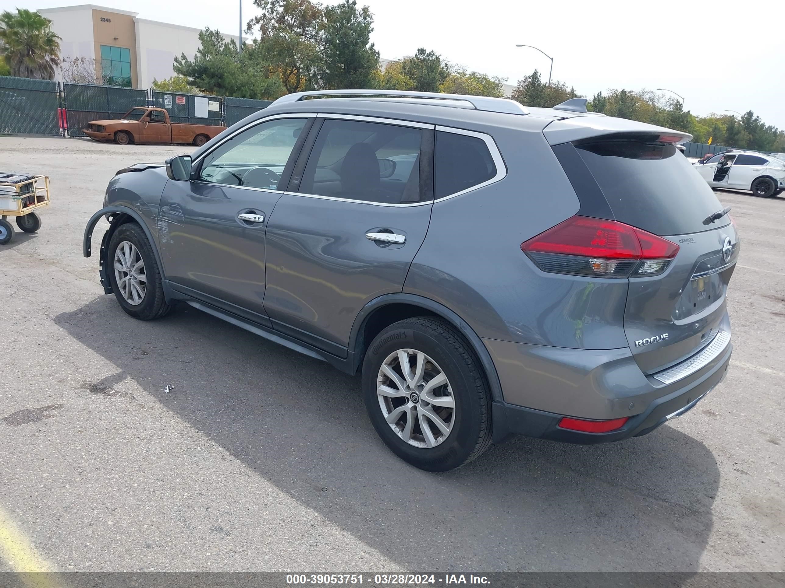 Photo 2 VIN: JN8AT2MT4KW250406 - NISSAN ROGUE 