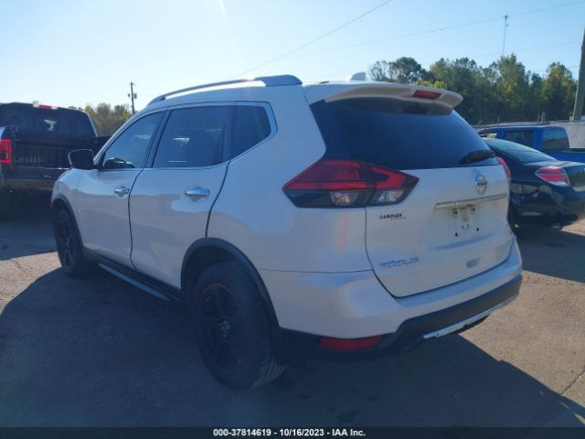 Photo 2 VIN: JN8AT2MT5HW390439 - NISSAN ROGUE 