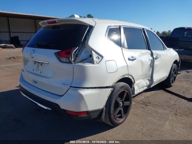 Photo 3 VIN: JN8AT2MT5HW390439 - NISSAN ROGUE 