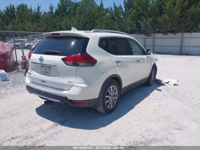 Photo 3 VIN: JN8AT2MT5JW456722 - NISSAN ROGUE 