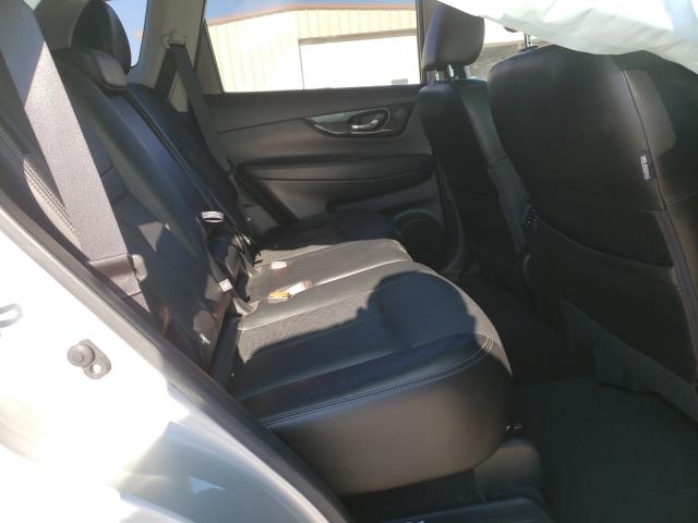 Photo 5 VIN: JN8AT2MT5JW466117 - NISSAN ROGUE 