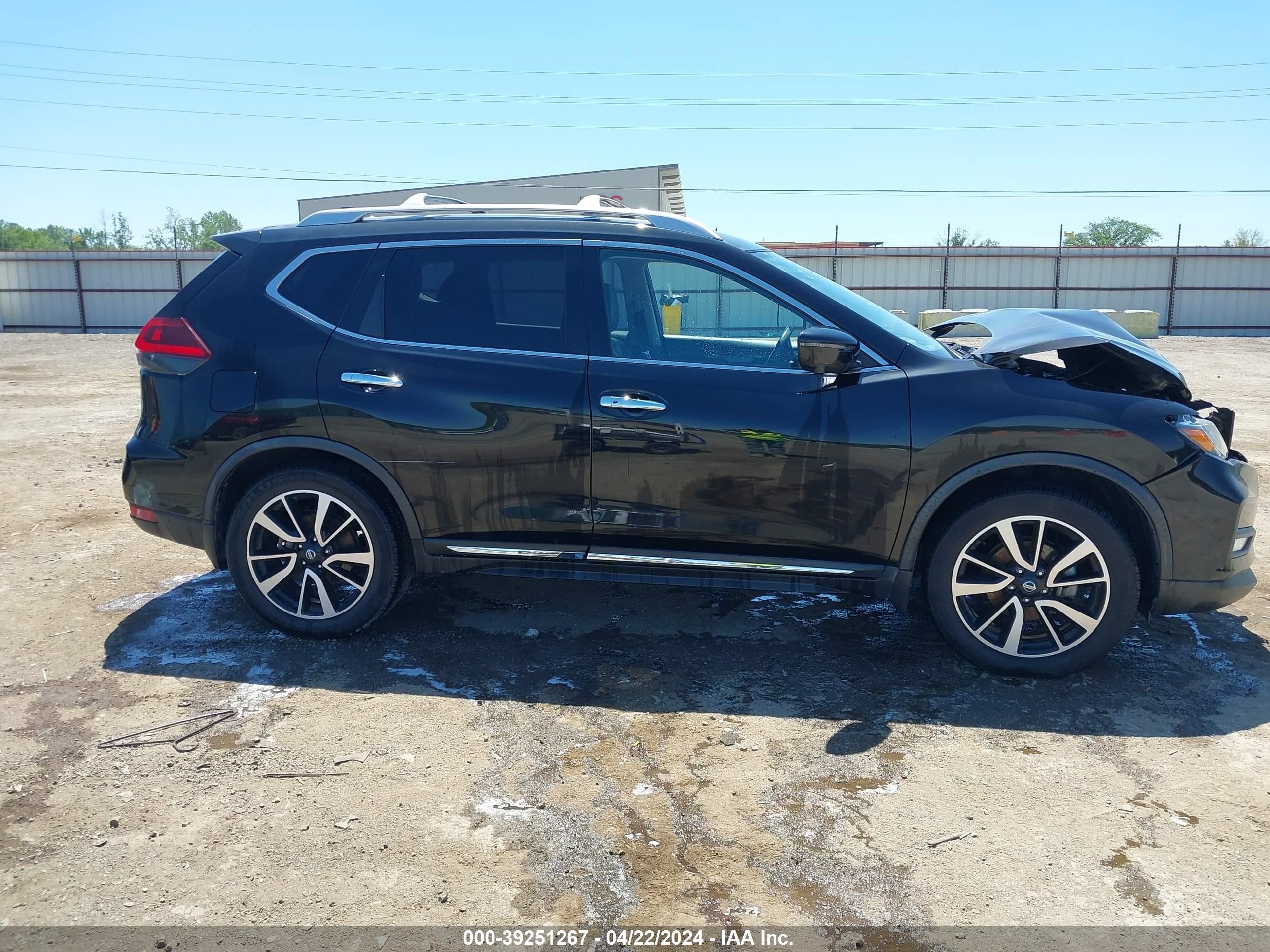 Photo 12 VIN: JN8AT2MT5JW469776 - NISSAN ROGUE 