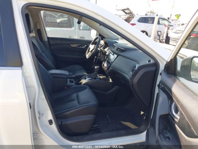 Photo 4 VIN: JN8AT2MT5JW486786 - NISSAN ROGUE 