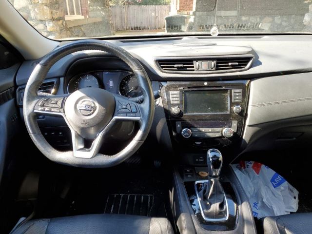 Photo 4 VIN: JN8AT2MT5JW487730 - NISSAN ROGUE 