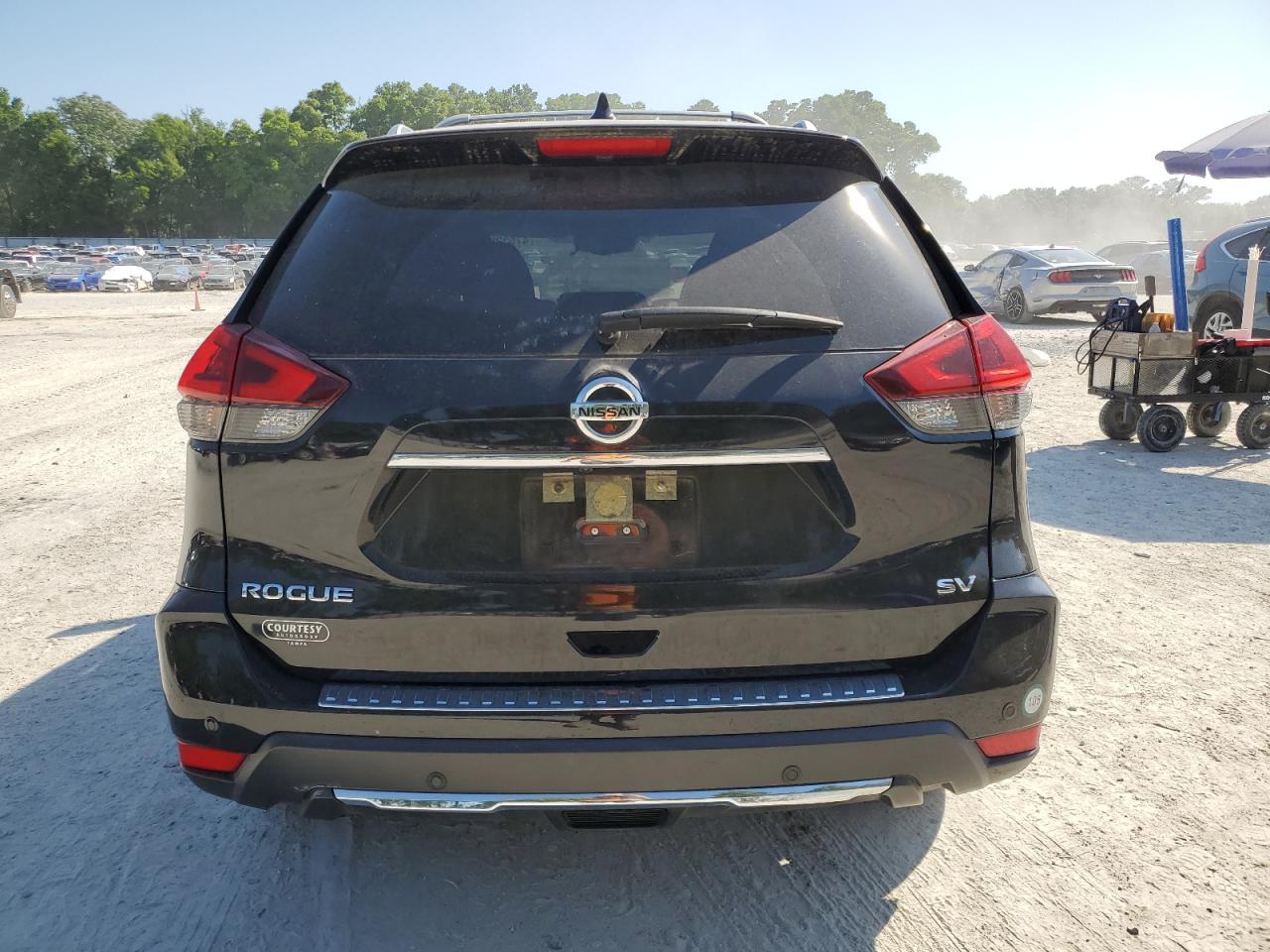 Photo 5 VIN: JN8AT2MT5KW250740 - NISSAN ROGUE 