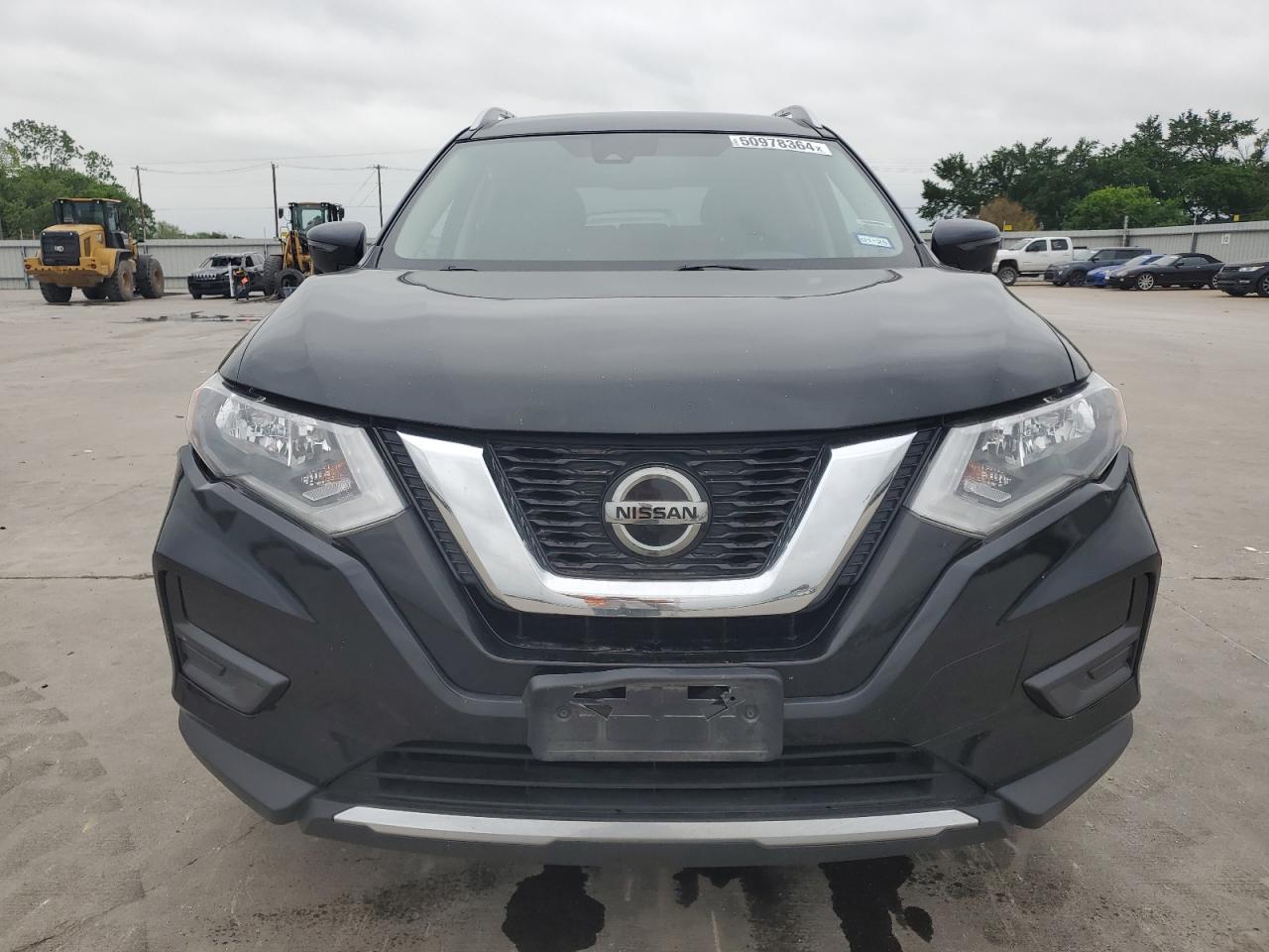 Photo 4 VIN: JN8AT2MT5KW257848 - NISSAN ROGUE 